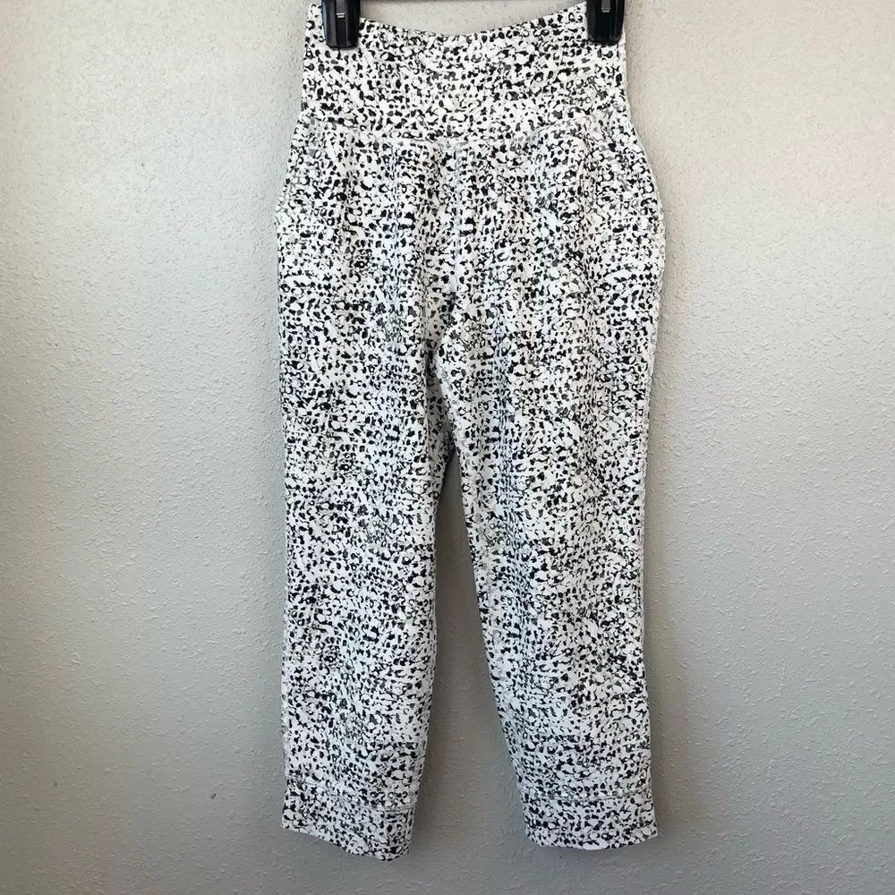 Old Navy Active Leggings Size S EUC